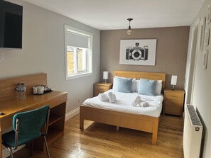 Tremannsrom – standard | Strykejern/-brett og wi-fi (inkludert)