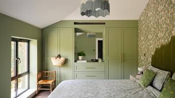 1 bedroom, internet, bed sheets