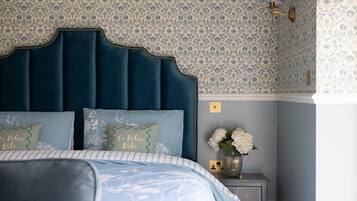 1 bedroom, internet, bed sheets