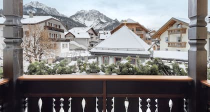 Apartment 'Mupan Fiordaliso Alpino' with Mountain View, Balcony and Wi-Fi