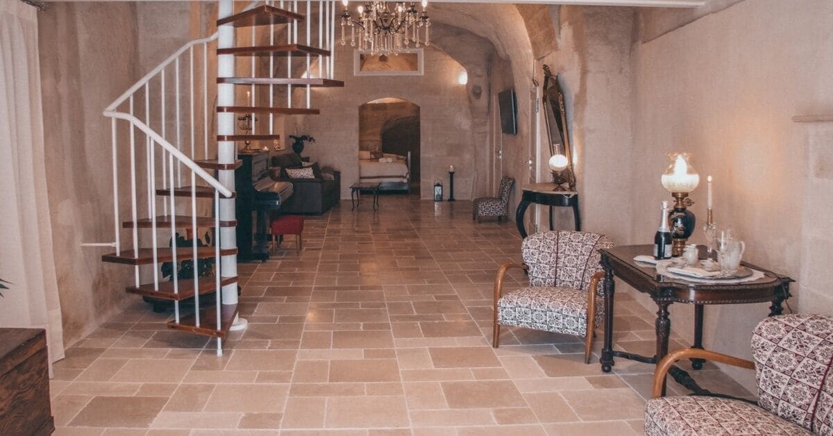 Superior Suite, Penyaman udara, Courtyard View | Ruang tamu