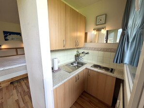 Fridge, microwave, coffee/tea maker, electric kettle