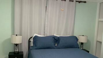 2 多间卧室、熨斗/熨衣板、WiFi、床单