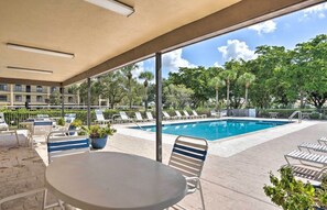 Ulkouima-allas, lämmitetty uima-allas