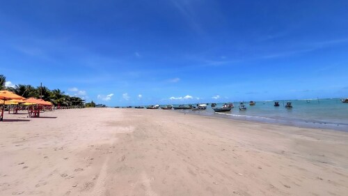 Apto com Varanda Vista e Piscina em Maragogi