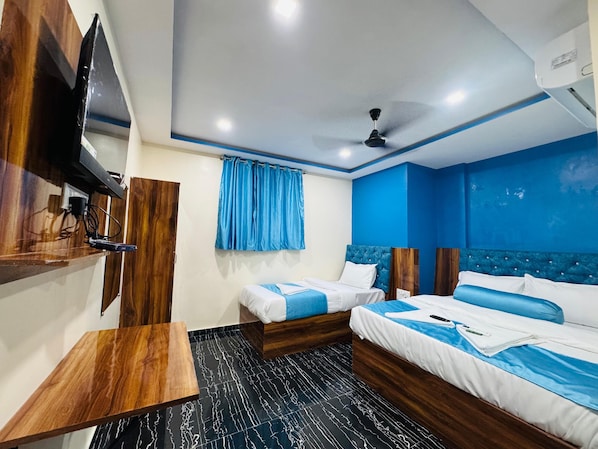 Quarto casal luxo, vista para a cidade | Wi-Fi de cortesia