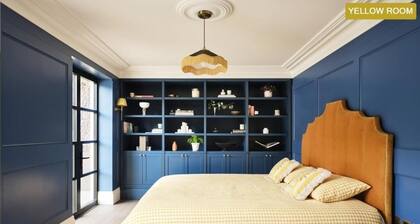 Thames Mansion: Comfort Close to Top UK Attractions