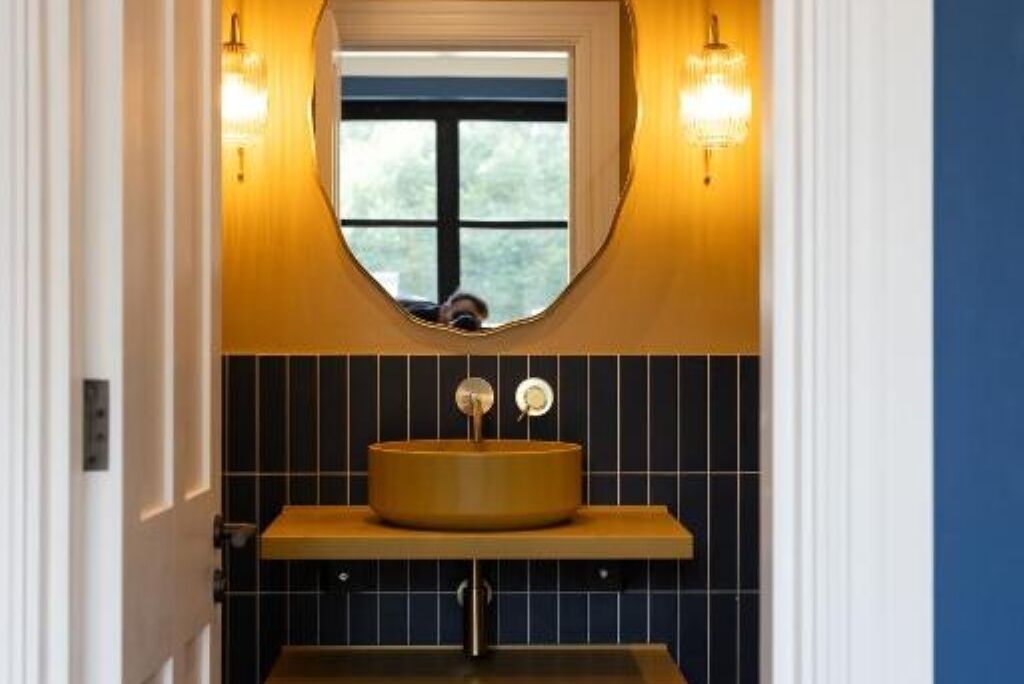 淋浴设施、吹风机、毛巾、卫生纸