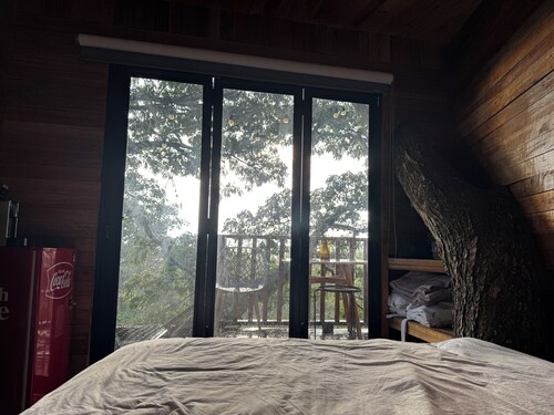 Cabaña en un árbol en Santa Elena