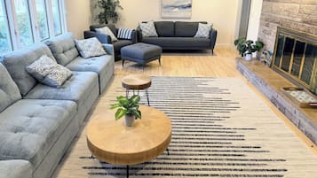 Smart TV, fireplace, table tennis, books