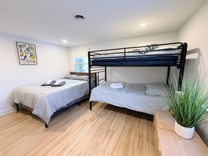 3 bedrooms, WiFi, bed sheets