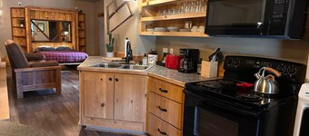 The Bunkhouse, cozy studio in adorable Ladysmith. Escape to the Northwoods!