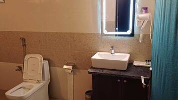 Luxury Cottage | Bilik Mandi | Pancuran mandi, kelengkapan dandanan diri percuma, pengering rambut