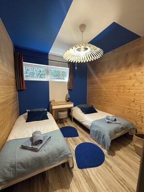 3 bedrooms, iron/ironing board, Internet, bed sheets