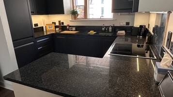 Ofen, Geschirrspüler