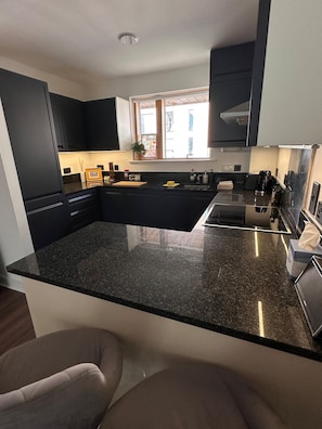 Ofen, Geschirrspüler