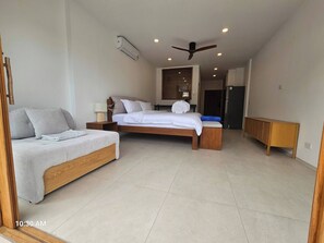 Room, 1 Bedroom, Smoking, Balcony | 1 bedroom