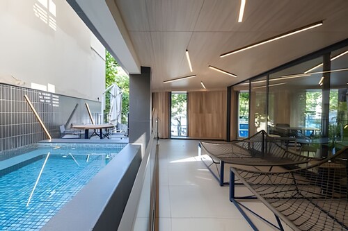 Gávea | 1 quarto, vista Cristo, prédio com infra - por Casapē Rio