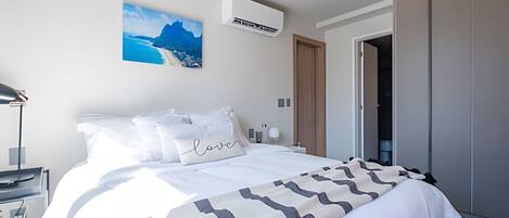 Apartment | In-room safe, blackout drapes, iron/ironing board, free WiFi