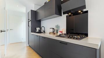 Fridge, dishwasher, high chair