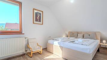 2 bedrooms, free WiFi, bed sheets