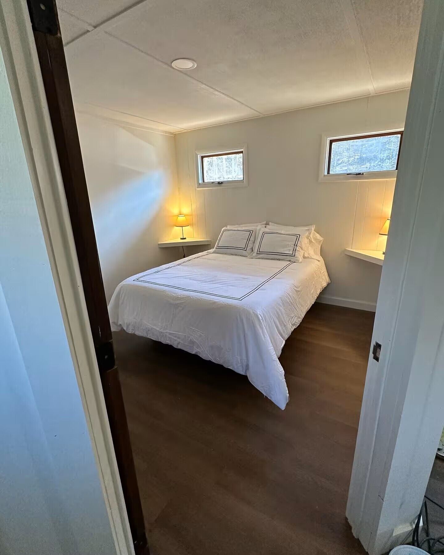 2 bedrooms, WiFi, bed sheets, wheelchair access