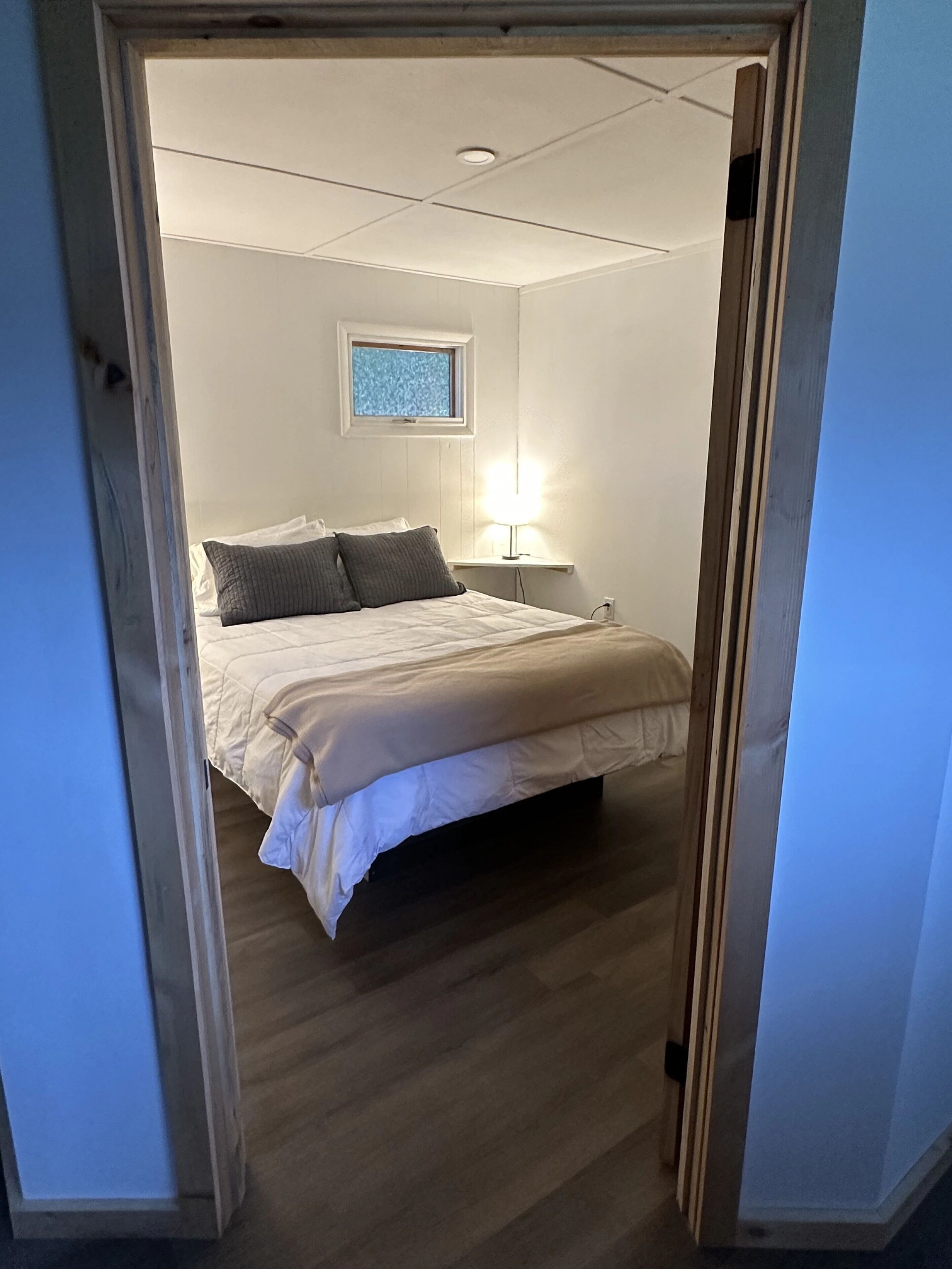 2 bedrooms, WiFi, bed sheets, wheelchair access