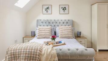 Fer et planche Ă repasser, Wi-Fi, draps fournis