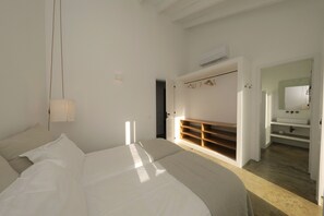 5 chambres, fer et planche à repasser, Wi-Fi, draps fournis