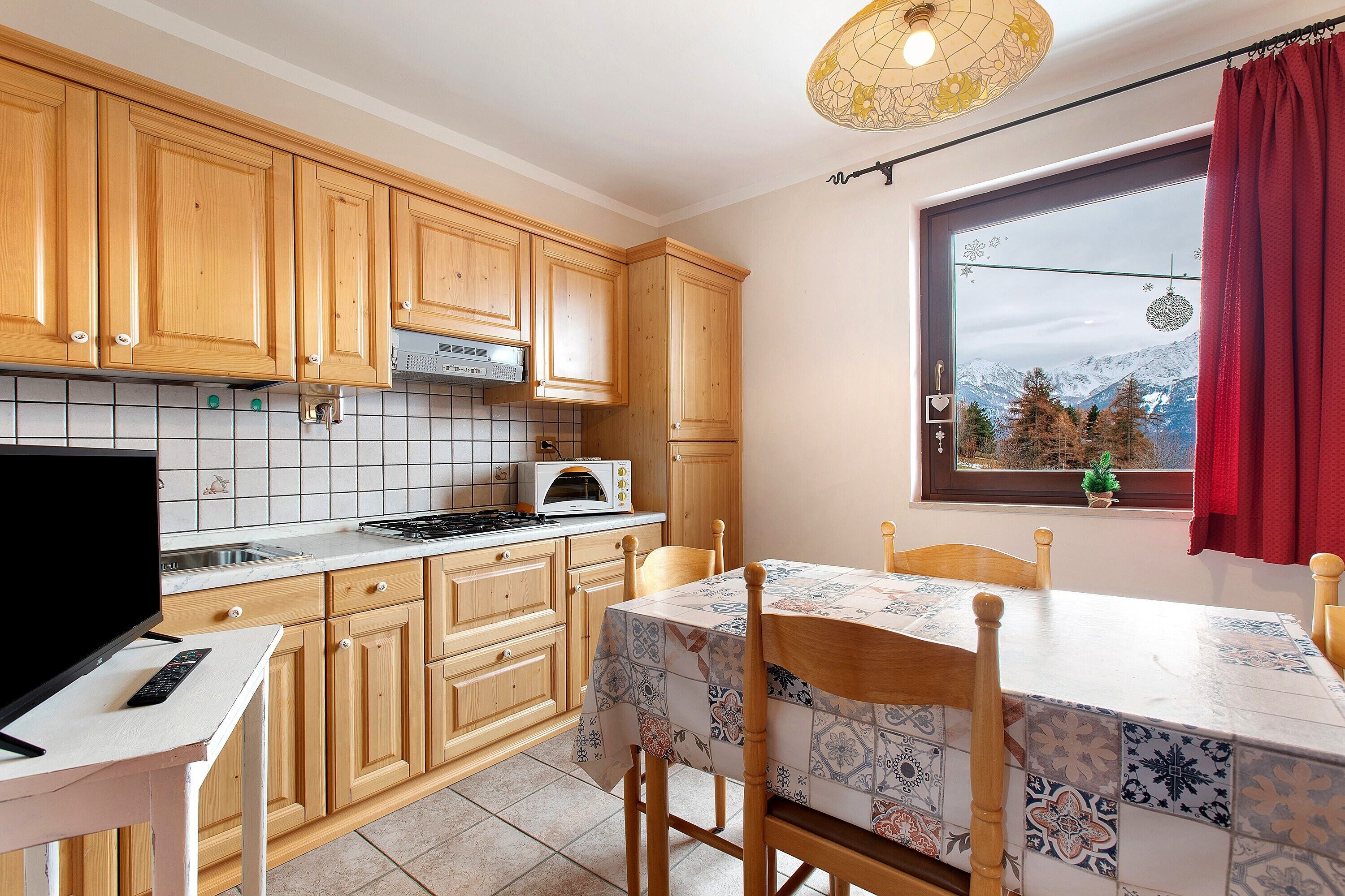 冰箱、烤箱、炉灶、厨具/餐具