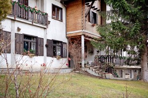 Exterior - Apartment 'Pointa Neira' with Mountain View, Shared Garden and Wi-Fi (Semon)