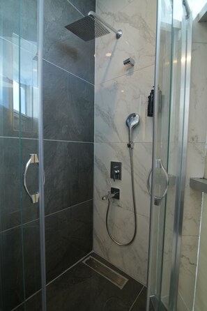 Double Room, City View | Premium bedding, pillowtop beds, minibar, in-room safe - Kent Room Hotel (Kapaklı)