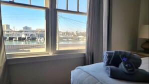 3 soverom, strykejern/-brett, wi-fi og sengetøy