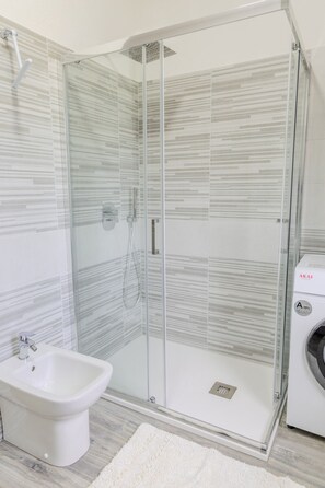 Hair dryer, towels