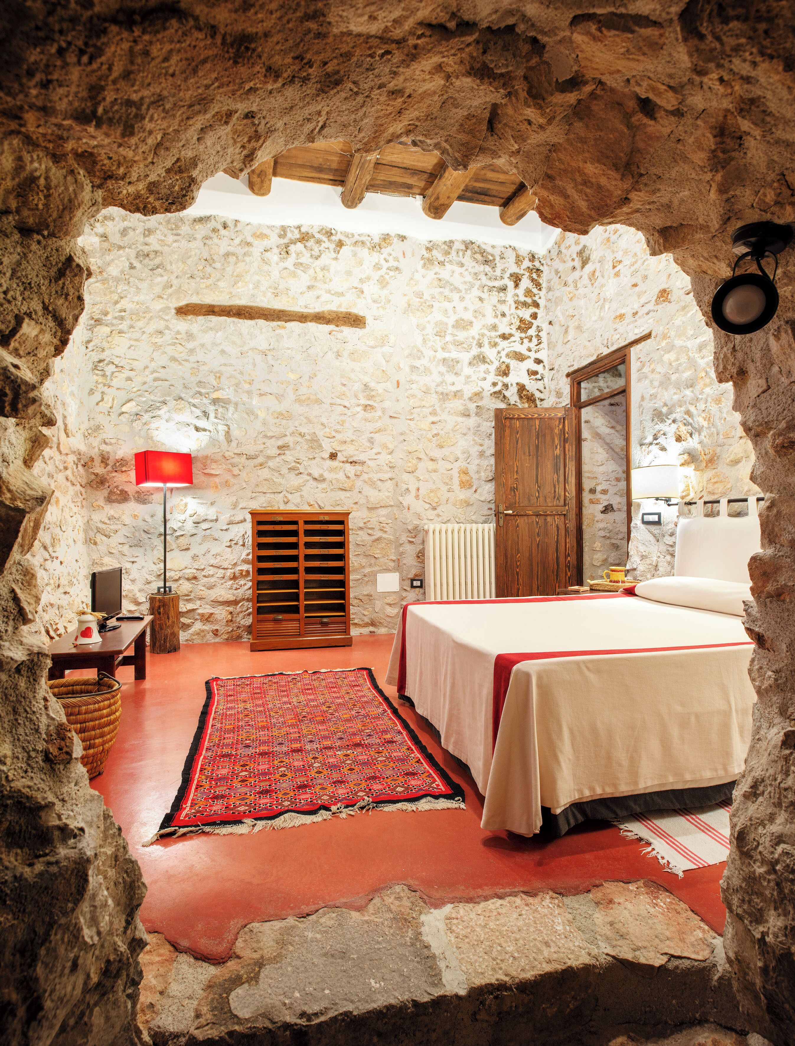 1 slaapkamer, een strijkplank/strijkijzer, wifi, beddengoed