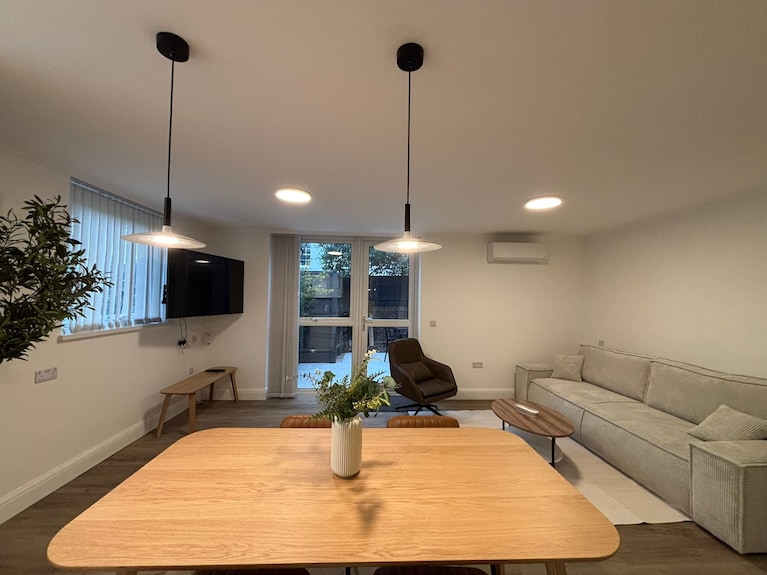 The Serene Retreat In Camden - 블룸스버리