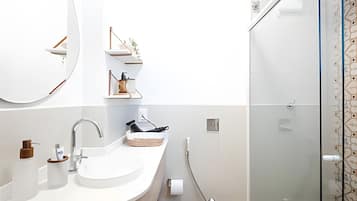 Apartment | Bathroom