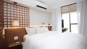 Cortinas blackout, tabla de planchar con plancha y wifi gratis