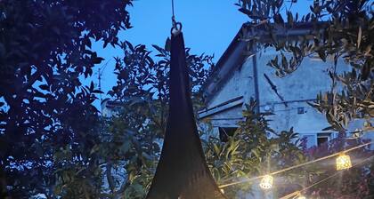 Outdoor expériences! THE SECRET GARDEN-MANDARIN bike-friendly holidays home