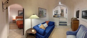 TV, libri, impianto stereo