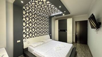 Comfort Apartment, 1 Bedroom, Balcony | Iron/ironing board, free WiFi