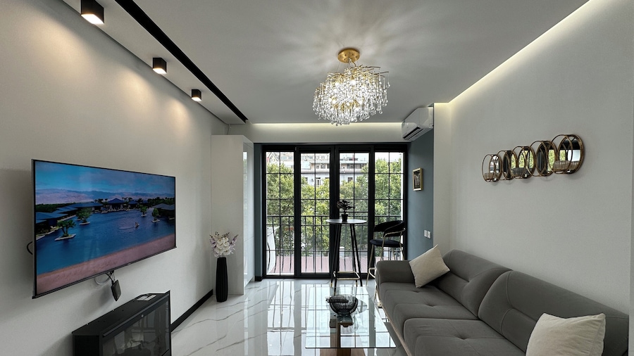 Apartment by Luxe Group MA777