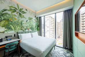 Habitació Deluxe, 1 llit doble | Caixa forta a l'habitació i espai de treball apte per a portàtils 