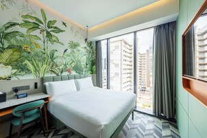 In-room safe, laptop workspace, blackout drapes, free WiFi