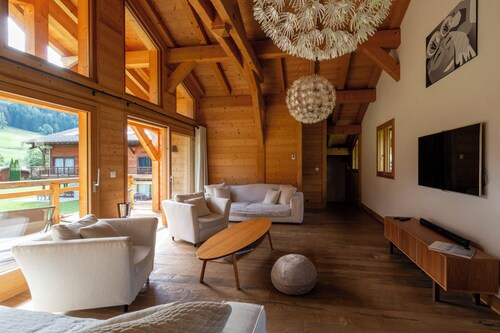 14-person chalet with private indoor pool