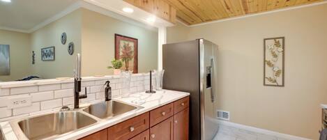 Kühlschrank, Herdplatte, Geschirrspüler