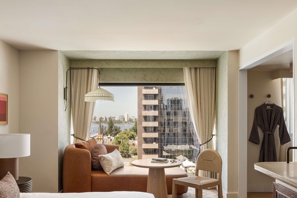 Habitación, 2 camas dobles | Ropa de cama hipoalergénica, colchones con acolchado adicional, minibar