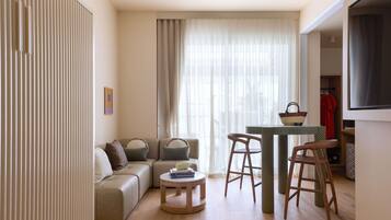 Hypo-allergenic bedding, pillow-top beds, minibar, in-room safe