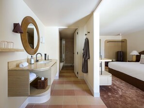 Hypo-allergenic bedding, pillow-top beds, minibar, in-room safe - Hyde Perth (Perth)