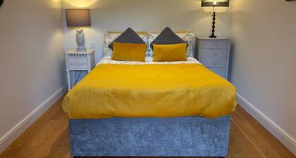 Gosfield Cartlodge Retreat